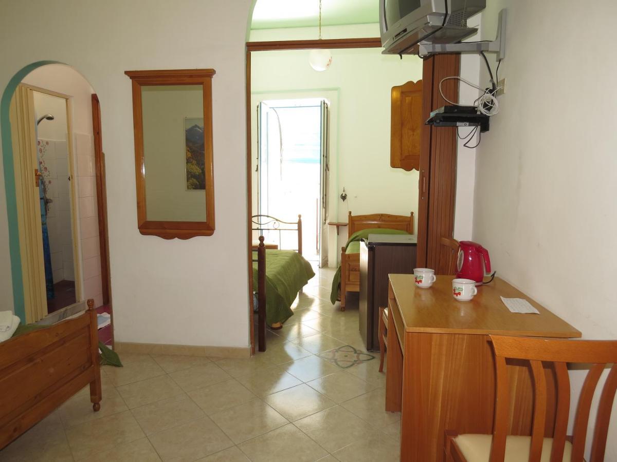 Casa Vittorio B&B Lipari  Exterior foto