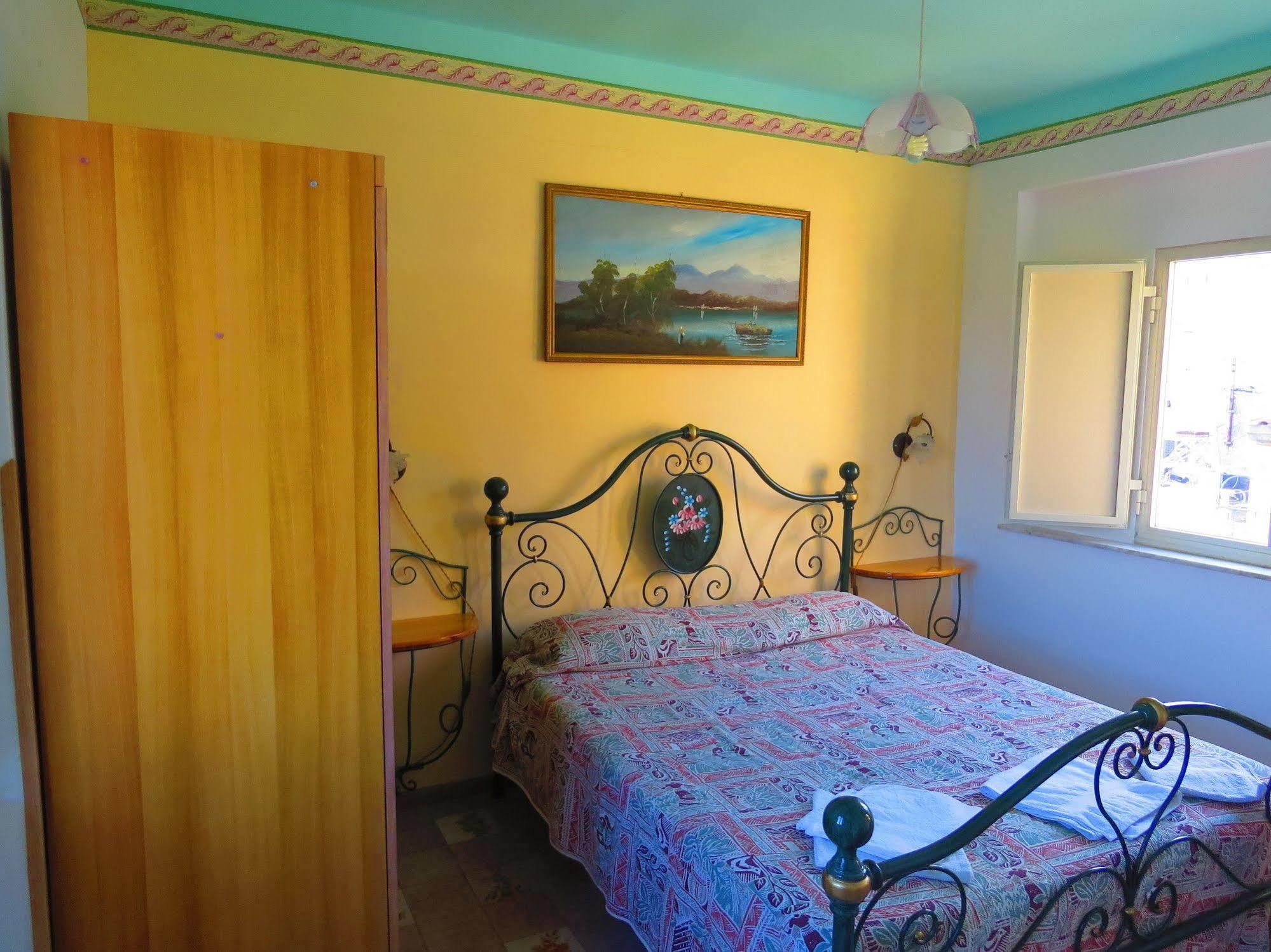 Casa Vittorio B&B Lipari  Exterior foto